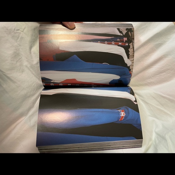 Rare vetements summercamp book 2016 first edition - Picture 6 of 8